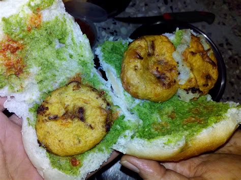 Famous Vada Pav Near Me / Vada pau bread and green sauce on a plate in ...