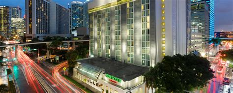 Downtown Miami Hotels | Miami Brickell Hotels | Courtyard Miami