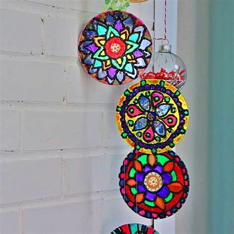 Create With Mom: Glass Painting on CDs