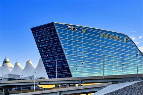 13 Top Denver Airport Hotels With a Free Airport Shuttle