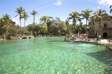 Venetian Pool - Visit a Historic Swimming Pool – Go Guides