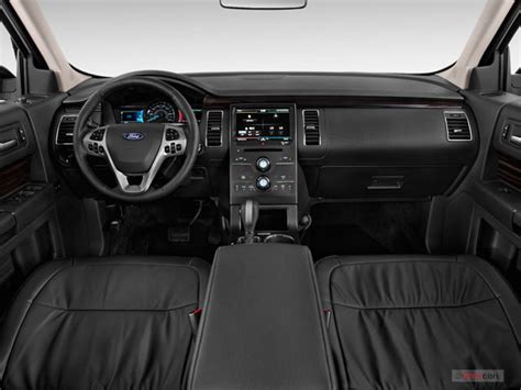 2018 Ford Flex Pictures: Dashboard | U.S. News & World Report