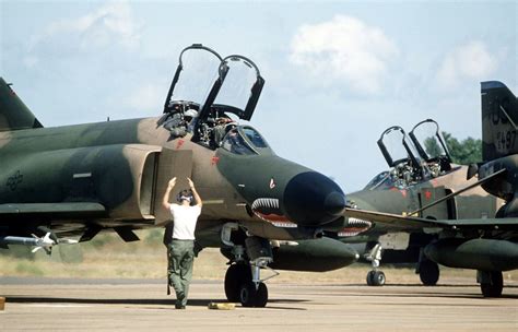 Bringing the Phantoms in. | Fighter aircraft, Air vietnam, Fighter jets