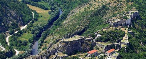 Watch Impresive Knin Fortress in 4K