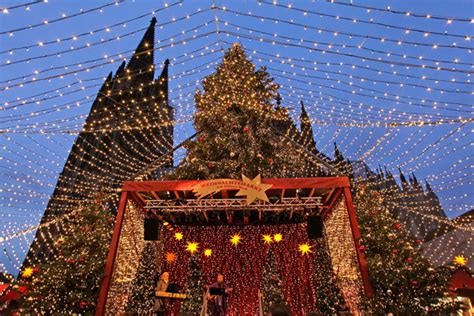 Weihnachtsmarkt am Kölner Dom 2024