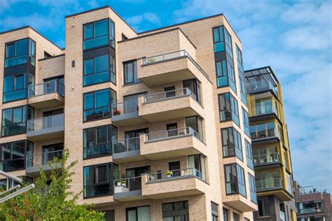 Things to Consider Before Deciding on Apartment Buildings for Sale | VancouverBusinessBrokers.ca