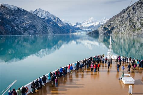 La naturaleza salvaje de Alaska atrae a visitantes de todo el mundo | Sitquije