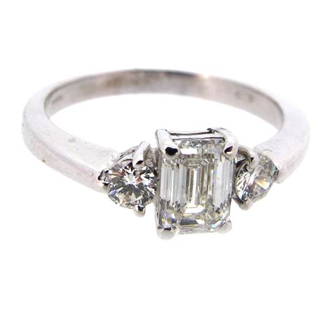 Emerald Cut Diamond Ring | A.R. Ullmann