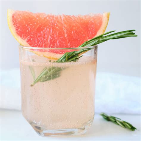 Sparkling Pink Grapefruit Juice Recipe - Mama Likes To Cook