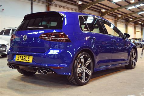 Golf R Blue - How Car Specs