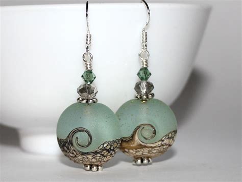 Beautiful Wave Handmade Bead Earrings | Felt