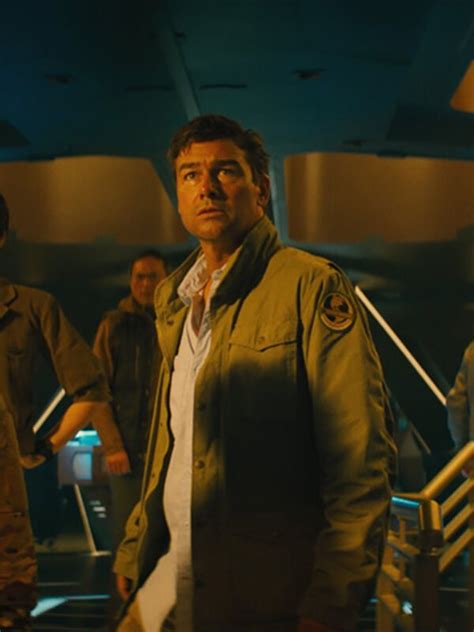 Kyle Chandler Godzilla Jacket - The Movie Fashion