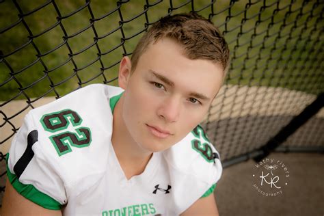 Derek, Hill Murray High School, Class of 2019 – Kathy Rivers Photography