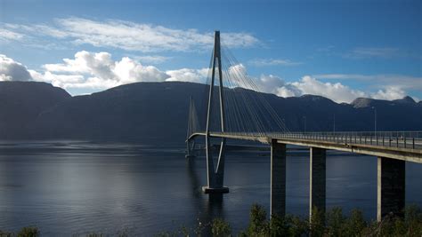 Helgeland bridge, Norway [OC] [4032 x 2272] : r/InfrastructurePorn