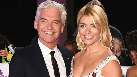 First look of Holly Willoughby and Phillip Schofield on Dancing on Ice 2019 | HELLO!