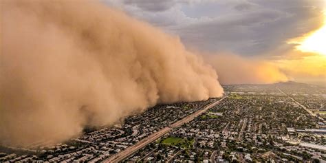 Karachi weather changes Dust storms likely to begin