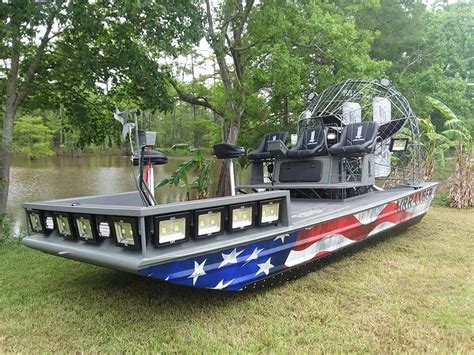 BOWFISHING | American Airboat Corp.