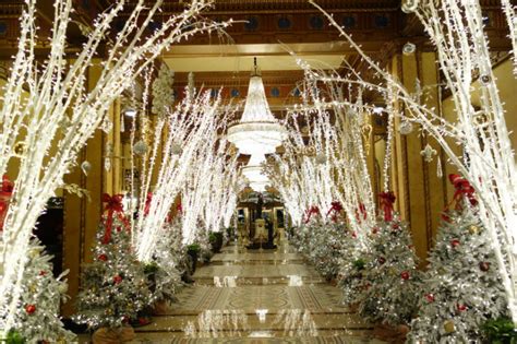 Best Hotels Christmas Decorations around the world | Design Contract