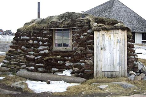 Igloos and Ice: the tiny houses of the Inuit Culture - Tiny House Blog