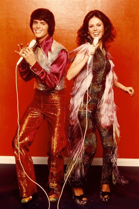 70s Fashion: The Moments That Defined Seventies Style | Seventies fashion, Disco fashion, Disco ...