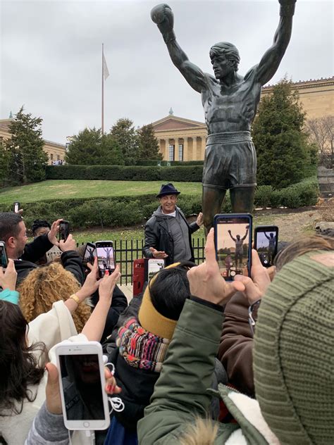 Look who stopped by the Rocky statue this afternoon... : r/philadelphia