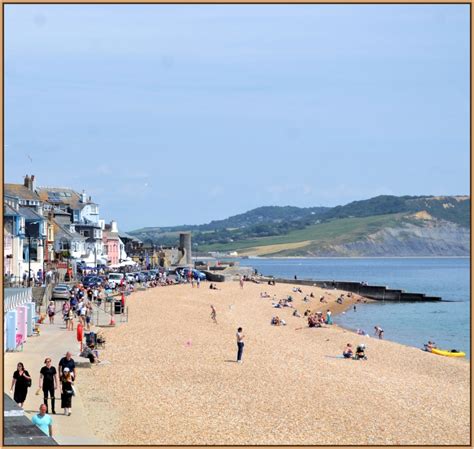 Lyme Regis Front Beach - Photo "Lyme Regis" :: British Beaches