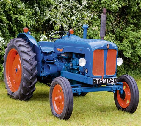 Top 5 vintage tractors - Country Life