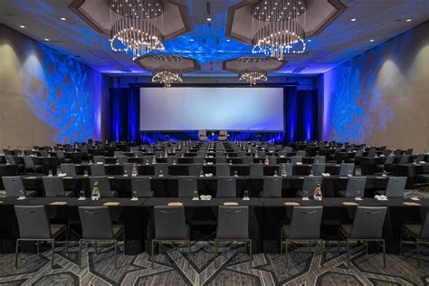 Renaissance Dallas Addison Hotel | www.themeetingmagazines.com