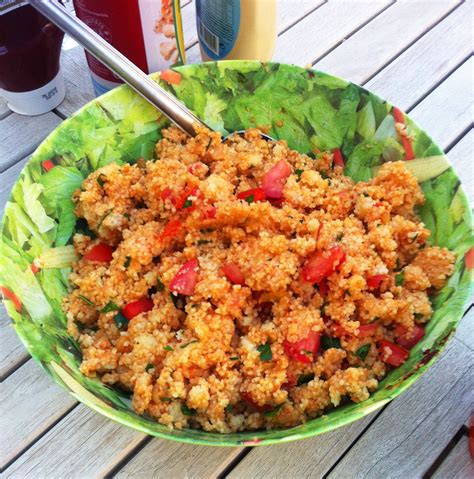 CUISINER BIEN : Couscous-Salat mit Tomate