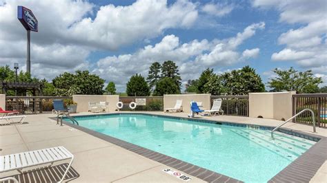 Hampton Inn Brookhaven from $99. Brookhaven Hotel Deals & Reviews - KAYAK