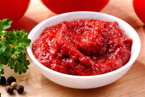 The 7 Best Tomato Puree Substitutes For Your Recipes