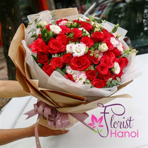 Beautiful love flowers for girlfriend