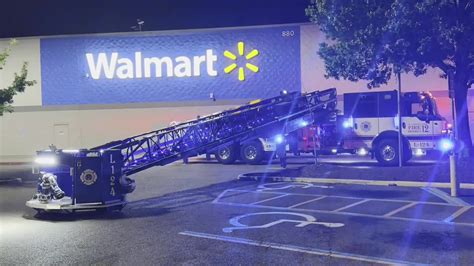 Fire breaks out in Covington Walmart, investigation underway – WGNO