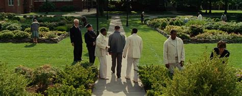 Shutter Island - Movie Review - Life is fun