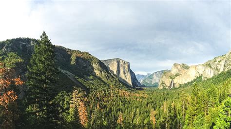 How to Catch an Epic Tunnel View Sunrise - Rock a Little Travel