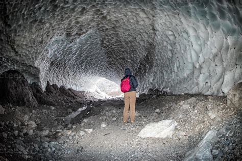 Snow ice cave chapel view 12185830 Stock Photo at Vecteezy