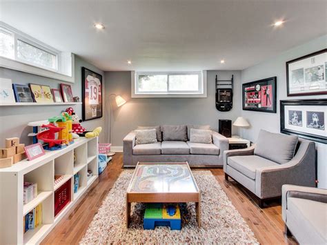 Basement rec room - Basement - Toronto - by Atlas Construction Ltd