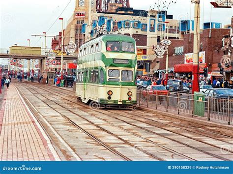 Blackpool Heritage Tram No701 Heading To the Pleasure Beach Editorial ...