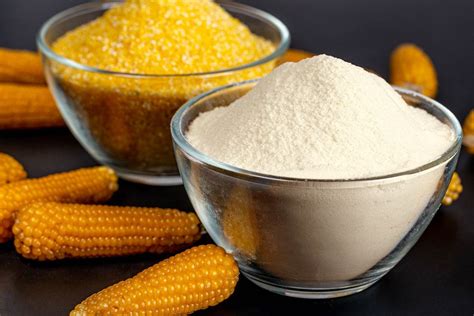 Raw corn for Popcorns on the kitchen dishcloth - Creative Commons Bilder