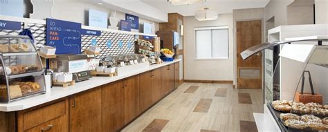 Holiday Inn Express Saugus (Logan Airport) | Boston Hotels in Massachusetts