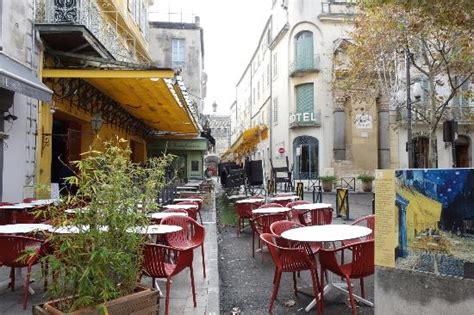 Don't miss the Van Gogh Cafe in Arles - Review of Van Gogh Cafe (Cafe La Nuit), Arles, France ...