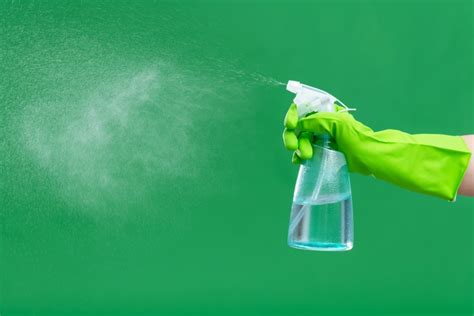 Ammonia and Bleach: Why You Should Never Mix These Cleaners