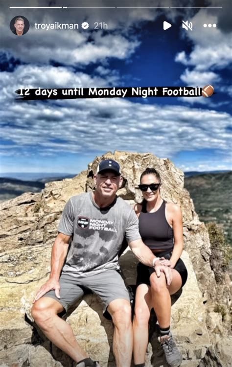 Troy Aikman, Girlfriend Enjoying Final Days Before The NFL Season - The ...