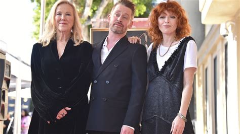 A 'Home Alone' reunion as Macaulay Culkin gets Hollywood Walk of Fame star