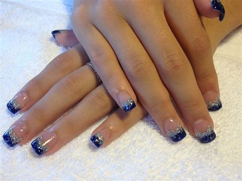 Pin by Leah Carvalho on Nails | Blue glitter nails, Navy and silver ...