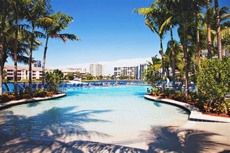 DoubleTree Resort by Hilton Hollywood Beach Day Pass | ResortPass