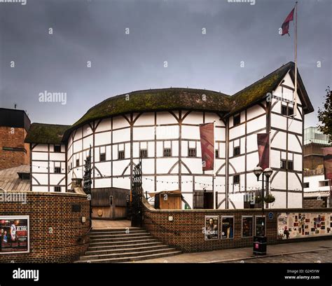 Shakespeare's Globe, a reconstruction of the Globe Theatre, Southwark ...