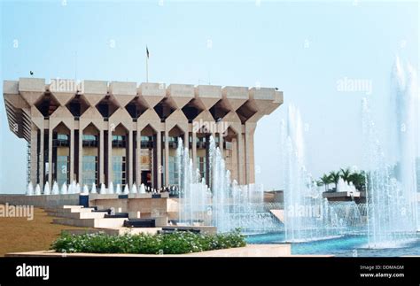 Yaounde Cameroon Stock Photos & Yaounde Cameroon Stock Images - Alamy