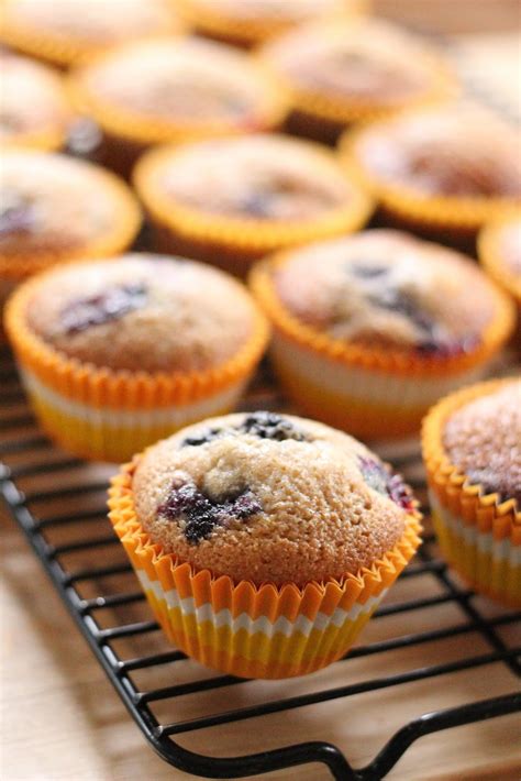 Very Berry Honey Cornmeal Muffins | Eat Good 4 Life