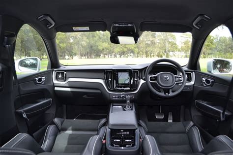 Volvo XC60 R-Design D5 2018 review | CarsGuide